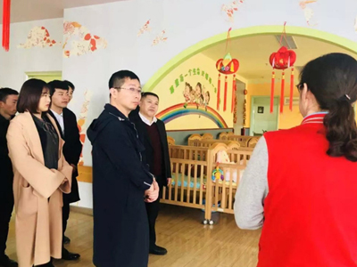 昌禾商學(xué)院鐵軍訓(xùn)練營(yíng)丨奉獻(xiàn)愛(ài)心、傳遞溫情