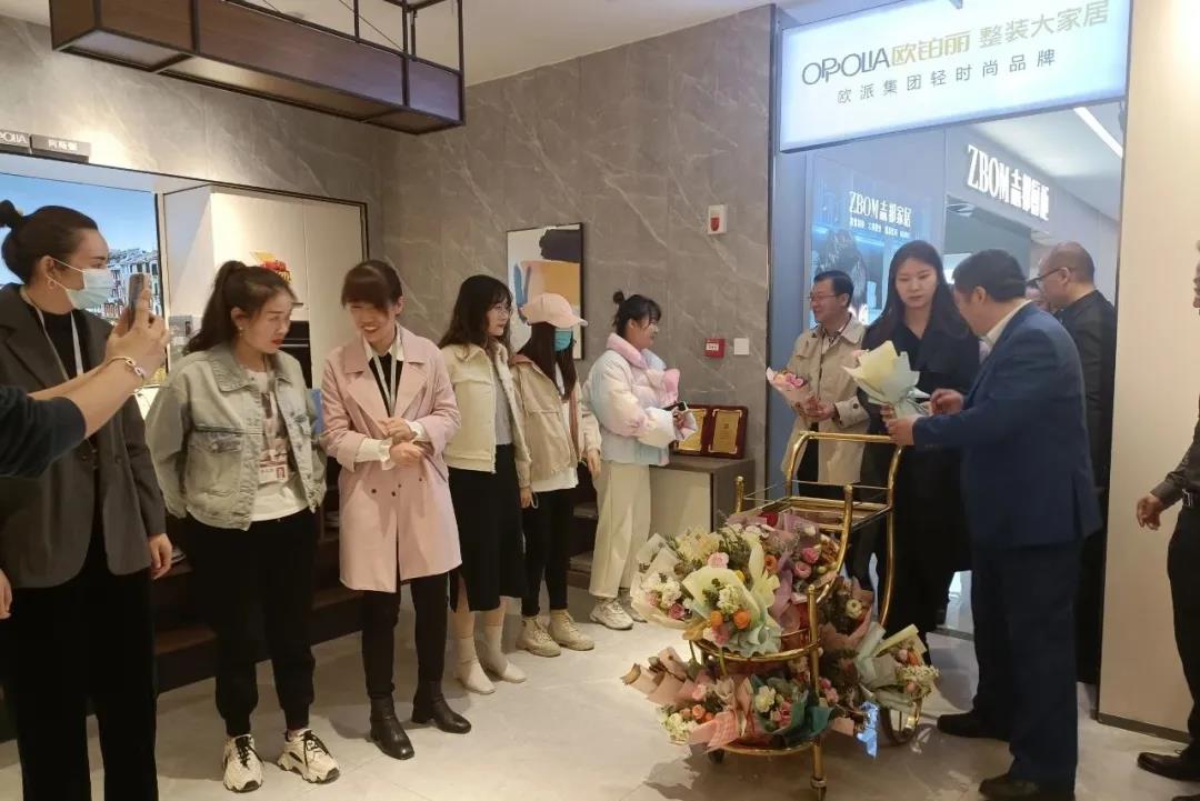 昌禾裝飾丨特別的愛給特別的你，對你的“愛”從未缺席~